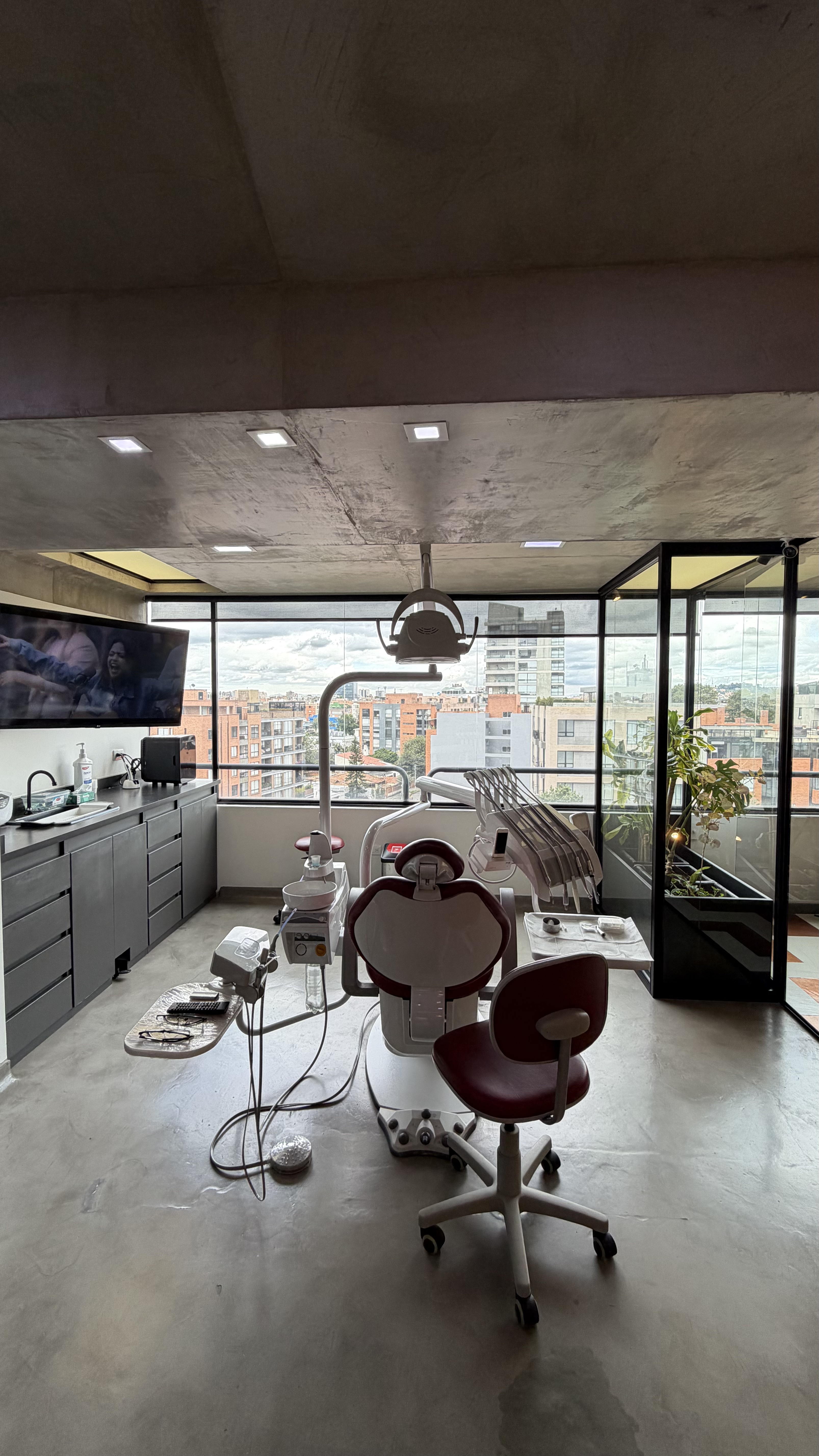 Smile Atelier — Espacio cl&iacute;nico